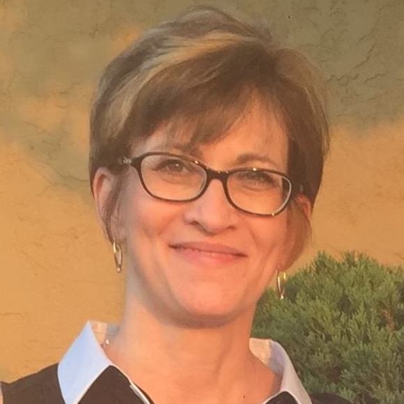 Meet your Posher, Lisa - Picture 1 of 1